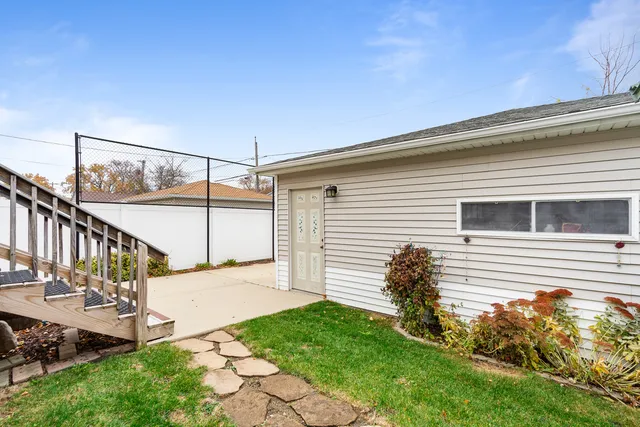 $349,900 | 11305 South Central Park Avenue, Chicago, IL 60655