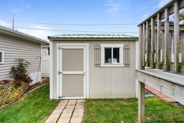 $349,900 | 11305 South Central Park Avenue, Chicago, IL 60655