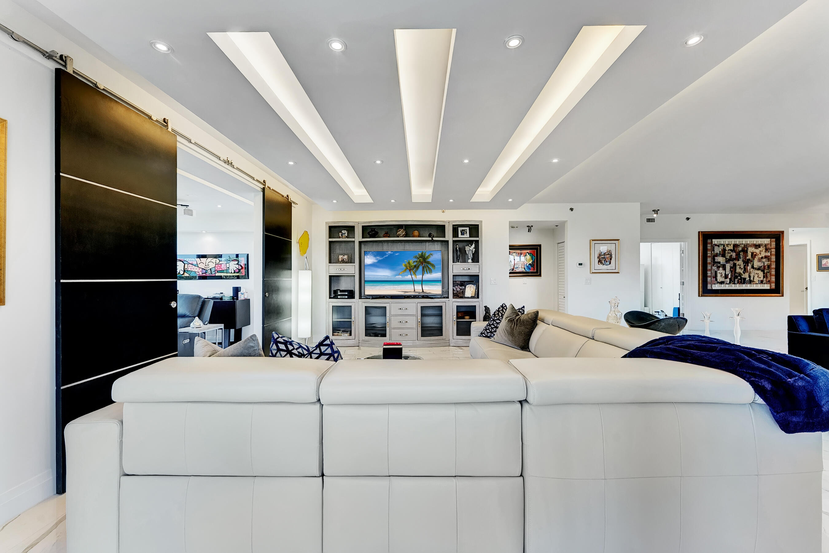 7235 Promenade Drive, Unit J302 Boca Raton, FL 33433 - Photo 2 of 40 living