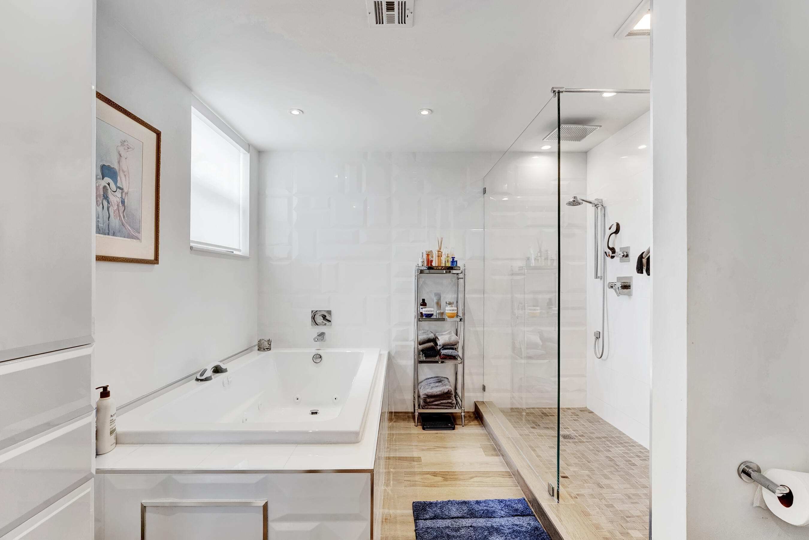 7235 Promenade Drive, Unit J302 Boca Raton, FL 33433 - Photo 33 of 40 Primary Bathroom