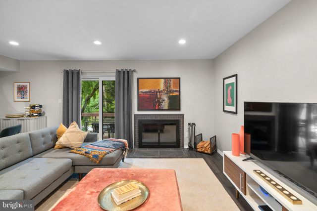 $349,000 | 30 Penny Lane, Unit 30, Baltimore, MD 21209