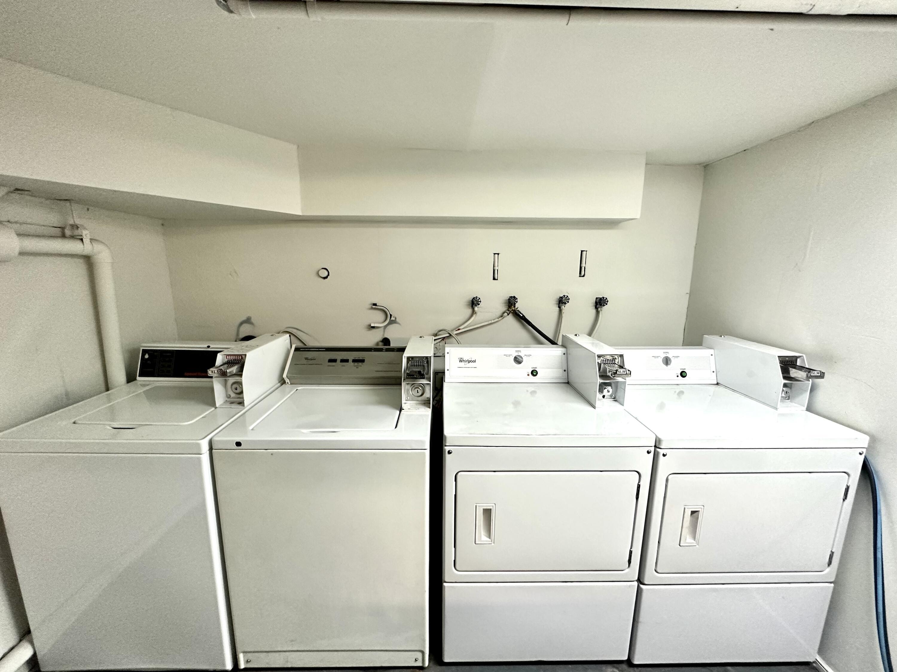 815 Upland Road, Unit 6 West Palm Beach, FL 33401 - Photo 19 of 21 CCDD5C3C-8E4B-4A6D-8854-FC9B26155DB0