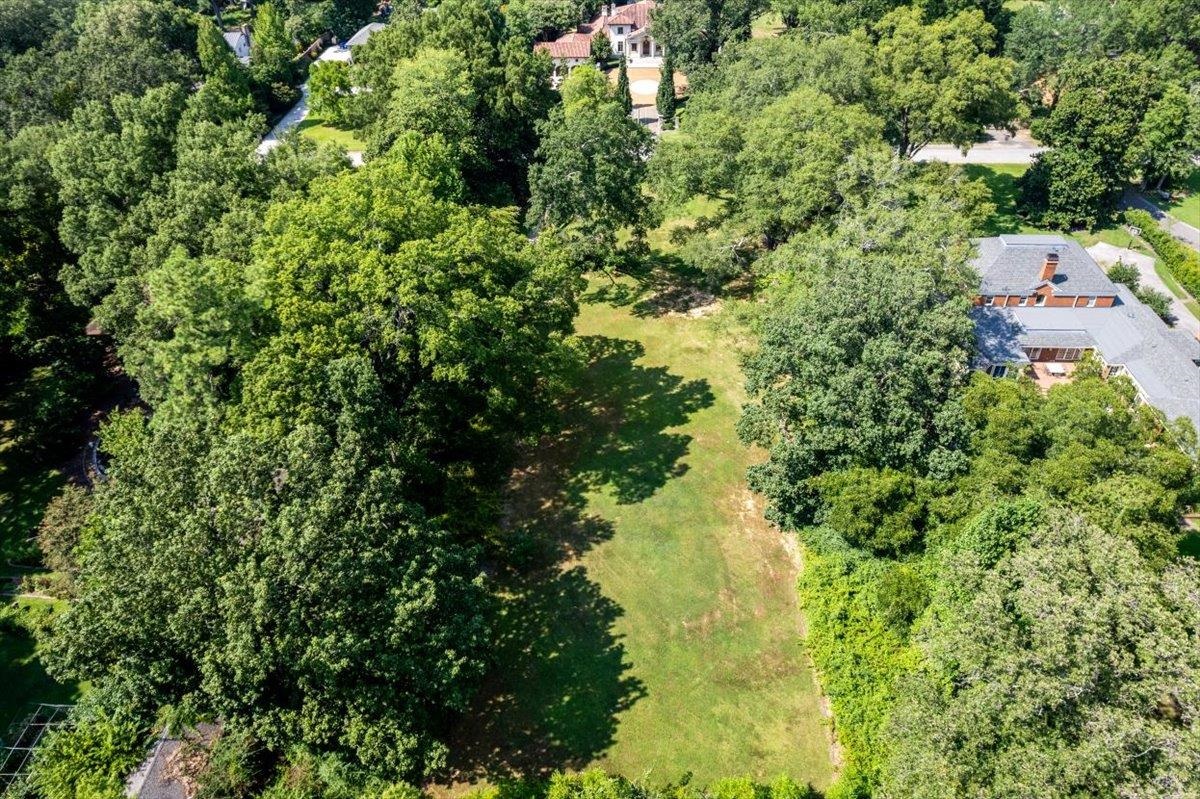 4143 Gwynne Road Memphis, TN 38117 - Photo 14 of 29 Aerial view of property's location with a forest