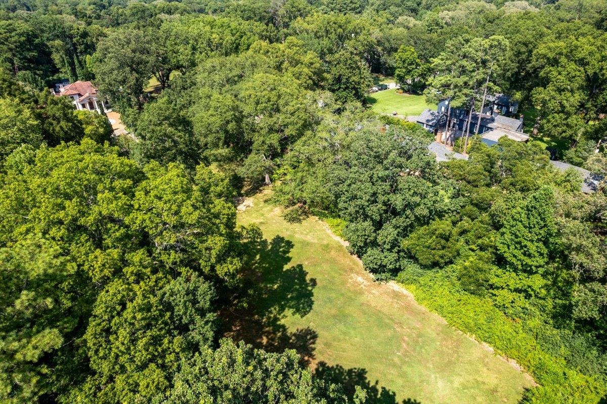4143 Gwynne Road Memphis, TN 38117 - Photo 21 of 29 View of property location with a forest