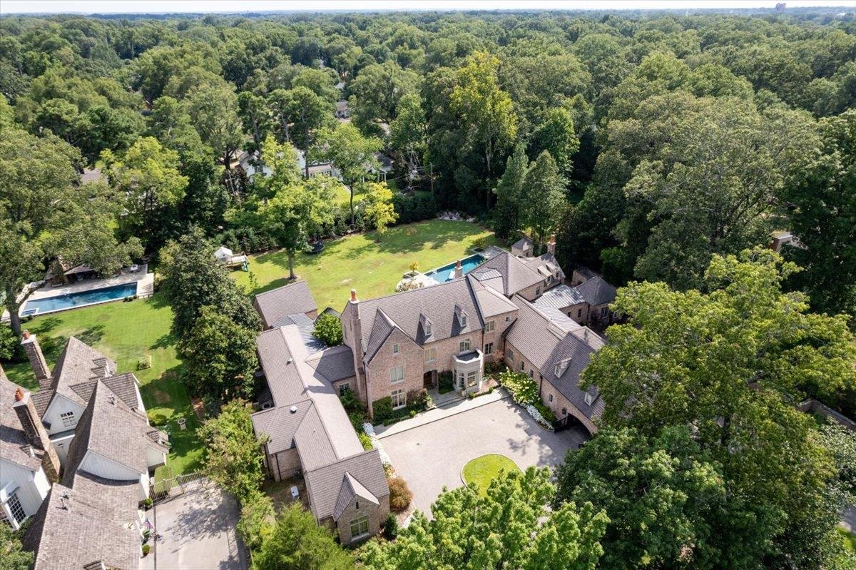4143 Gwynne Road Memphis, TN 38117 - Photo 28 of 29 Aerial perspective of suburban area featuring a forest