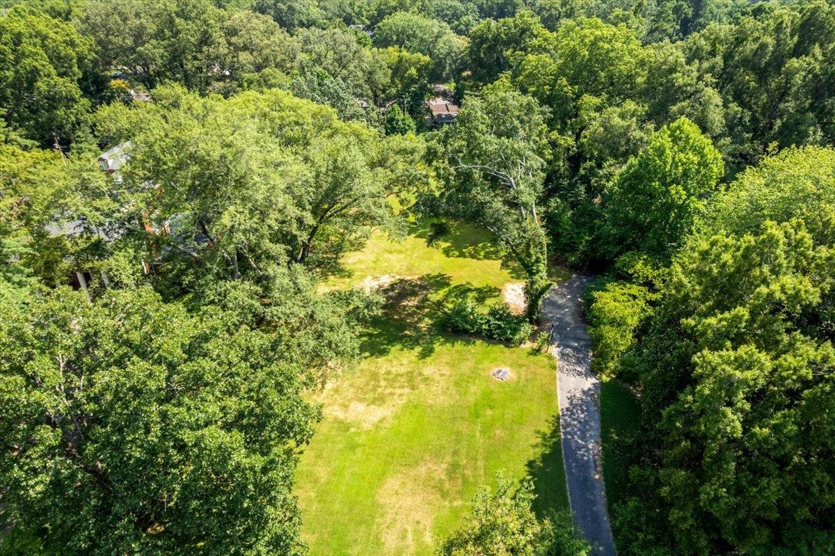 4143 Gwynne Road Memphis, TN 38117 - Photo 4 of 29 Aerial view of a forest