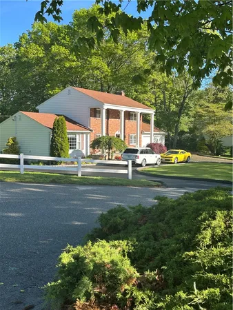 $4,250 | 60 Sherwood Drive, Unit 1, Westerly, RI 02891