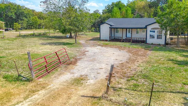 $199,000 | 503 Interstate 45, Unit R, Richland, TX 76681