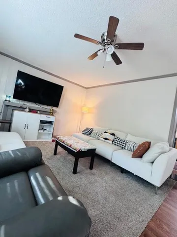 $289,000 | 510 West 98 Street, Kansas City, MO 64114