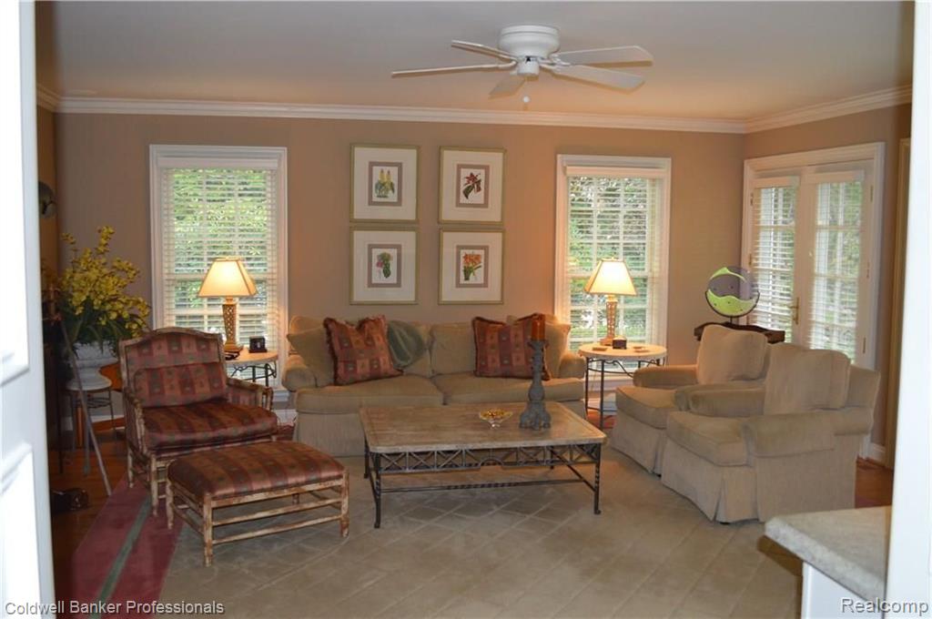 21 Beacon Hill Road Grosse Pointe Farms, MI 48236 - Photo 28 of 93