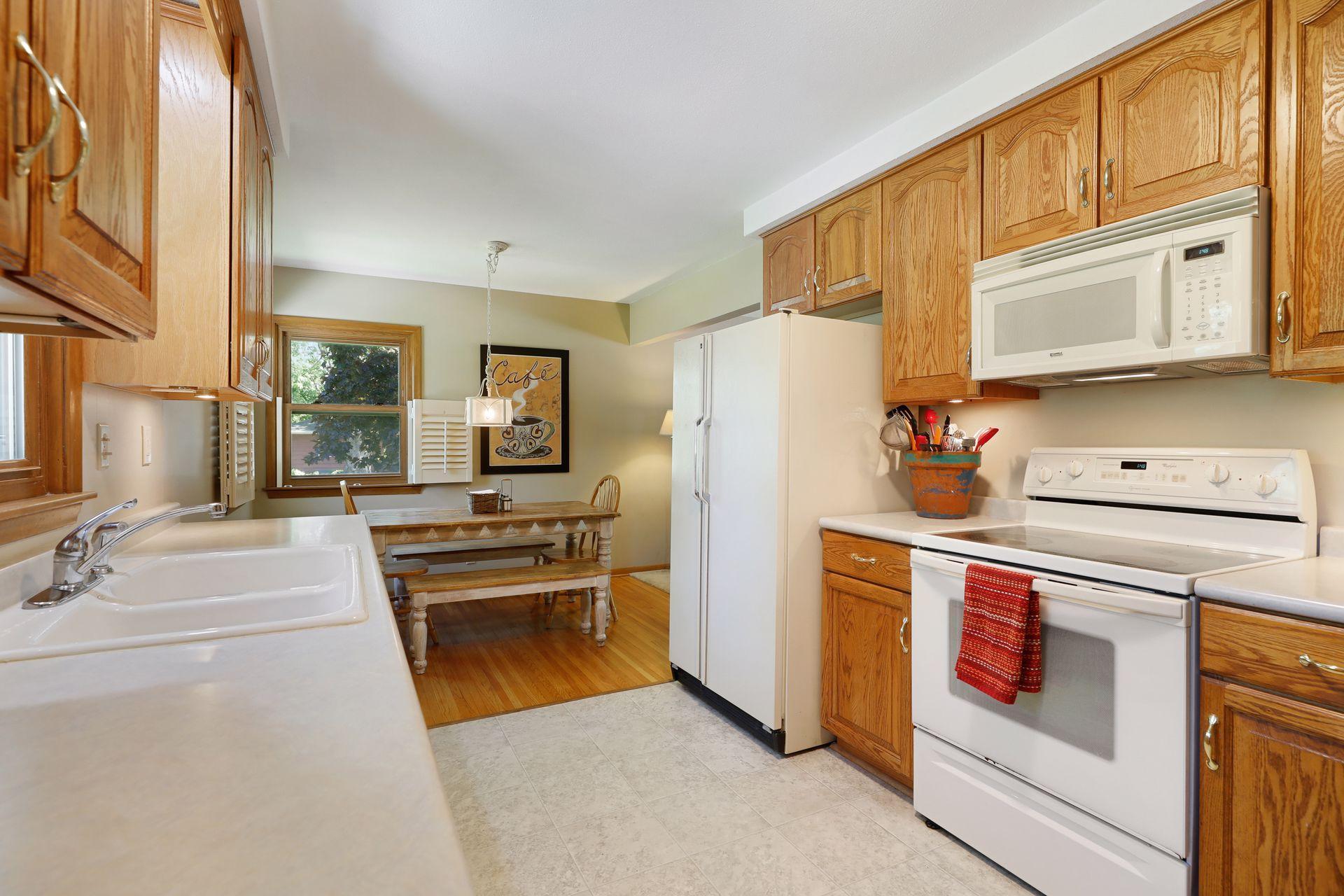 8800 Zenith Road Bloomington, MN 55431 - Photo 12 of 34