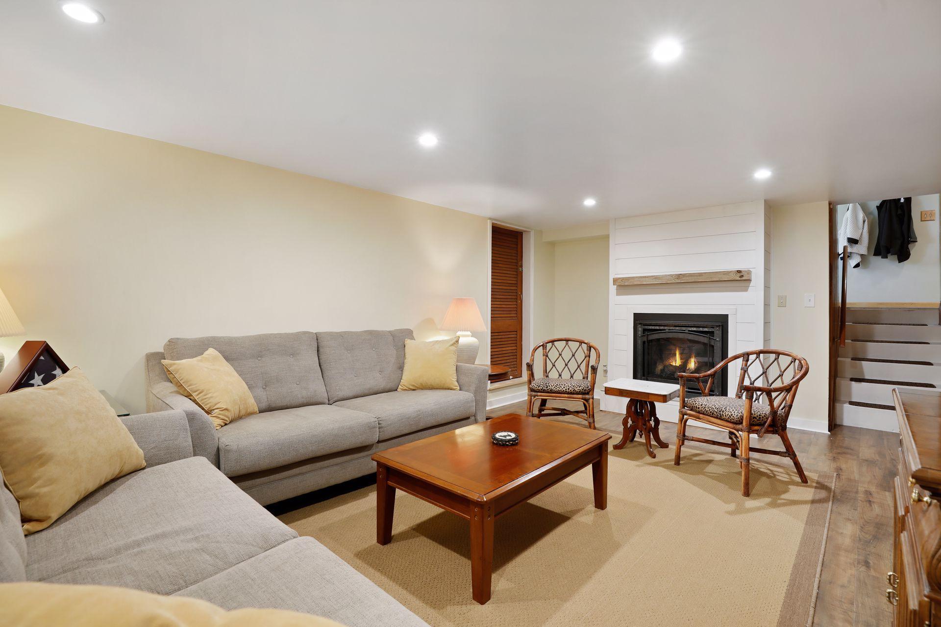 8800 Zenith Road Bloomington, MN 55431 - Photo 26 of 34