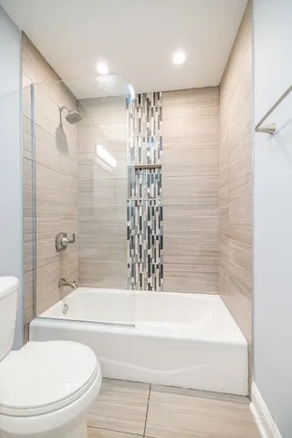 $3,200 | 1300 South Heath Avenue, Chicago, IL 60608