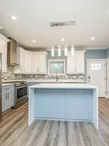 $3,200 | 1300 South Heath Avenue, Chicago, IL 60608