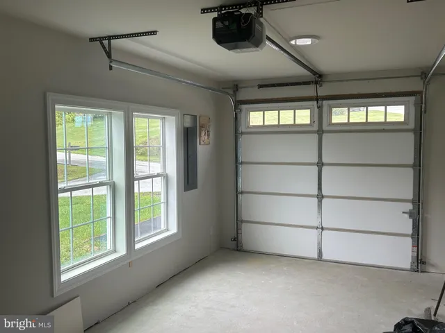 $2,800 | 4 Old Kings Highway West, Downingtown, PA 19335