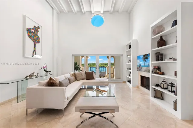 $4,600,000 | 2444 Fisher Island Drive, Unit 5404, Miami Beach, FL 33109