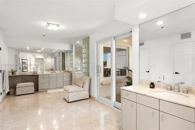$4,600,000 | 2444 Fisher Island Drive, Unit 5404, Miami Beach, FL 33109