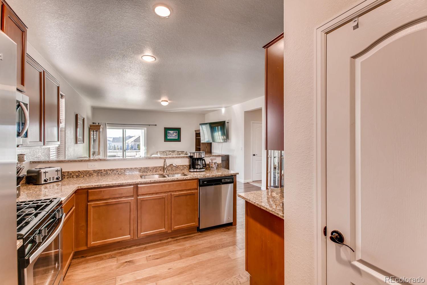 5762 Desert Inn Loop Elizabeth, CO 80107 - Photo 11 of 28 Gallery Image 11