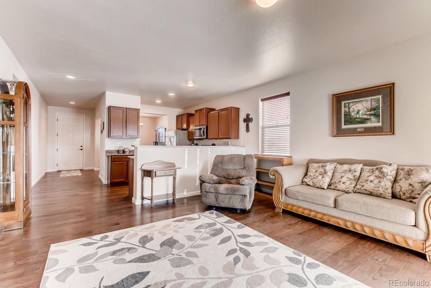 5762 Desert Inn Loop Elizabeth, CO 80107 - Photo 4 of 28 Gallery Image 4