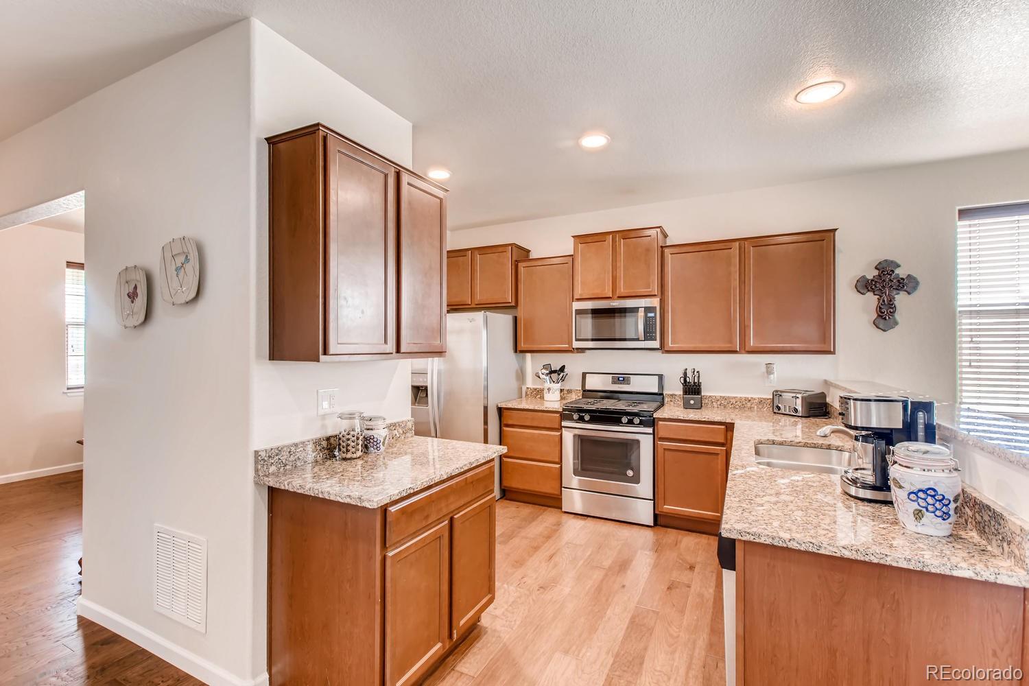5762 Desert Inn Loop Elizabeth, CO 80107 - Photo 8 of 28 Gallery Image 8