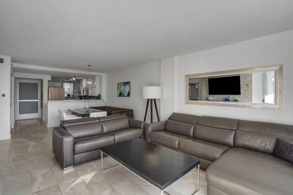 $349,000 | 1609 North Riverside Drive, Unit 304, Pompano Beach, FL 33062