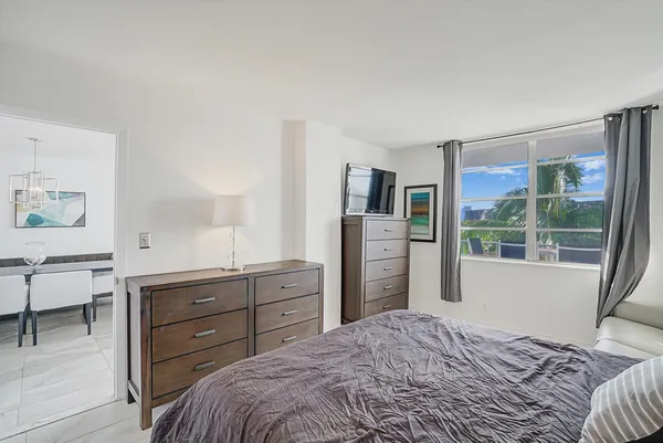 $349,000 | 1609 North Riverside Drive, Unit 304, Pompano Beach, FL 33062