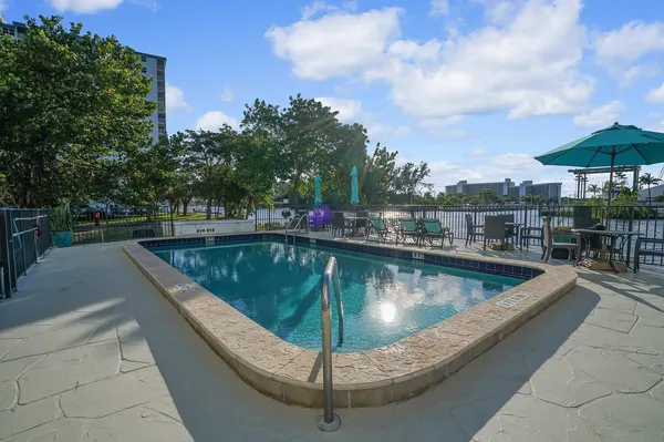 $349,000 | 1609 North Riverside Drive, Unit 304, Pompano Beach, FL 33062