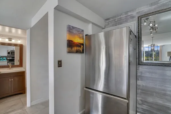 $349,000 | 1609 North Riverside Drive, Unit 304, Pompano Beach, FL 33062