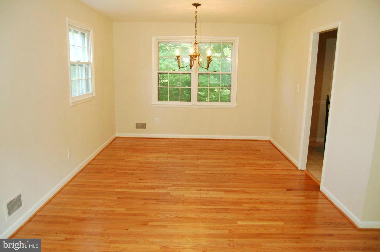 2634 Melba Road Ellicott City, MD 21042 - Photo 8 of 29 Exquisite Dining Room
