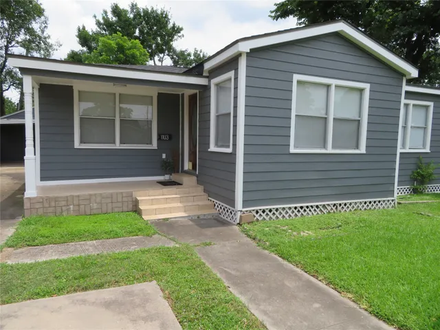 $395,000 | 1103 Jocelyn Street, Houston, TX 77023