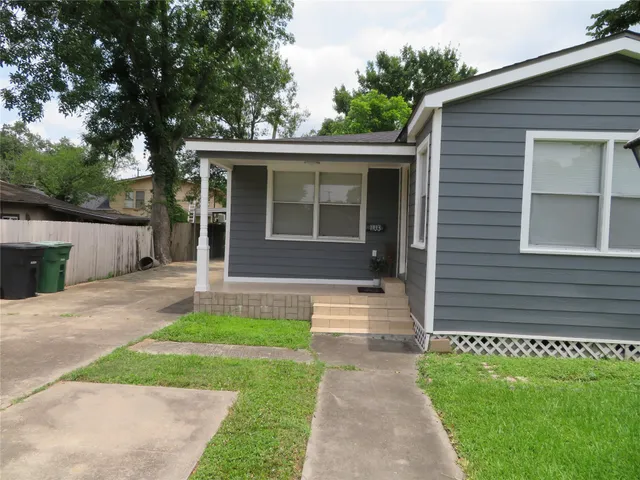 $395,000 | 1103 Jocelyn Street, Houston, TX 77023