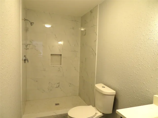 $395,000 | 1103 Jocelyn Street, Houston, TX 77023