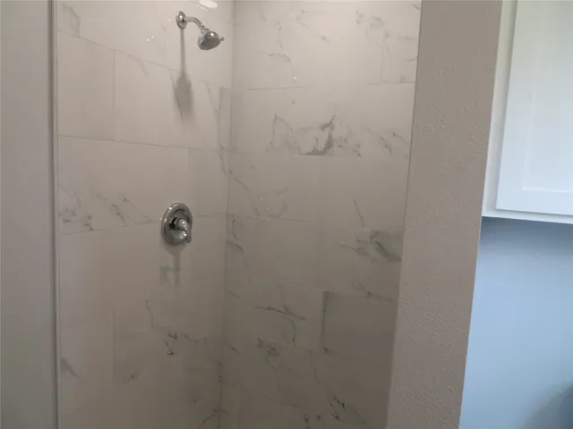 $395,000 | 1103 Jocelyn Street, Houston, TX 77023