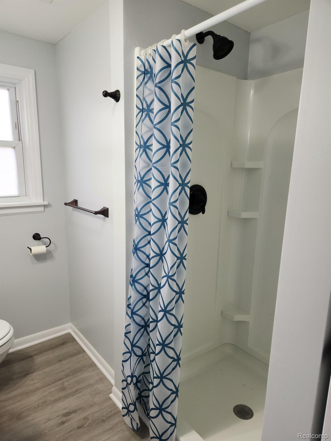 4237 Luna Pier Road Luna Pier, MI 48157 - Photo 13 of 28 bathroom