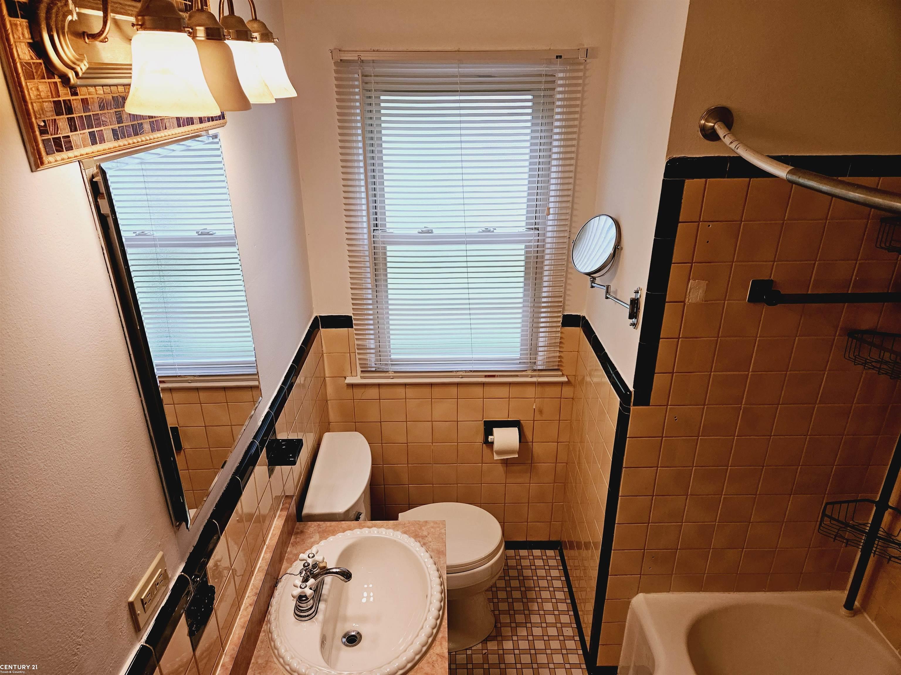 9975 Hemingway Redford, MI 48239 - Photo 17 of 33 Gallery Image 17