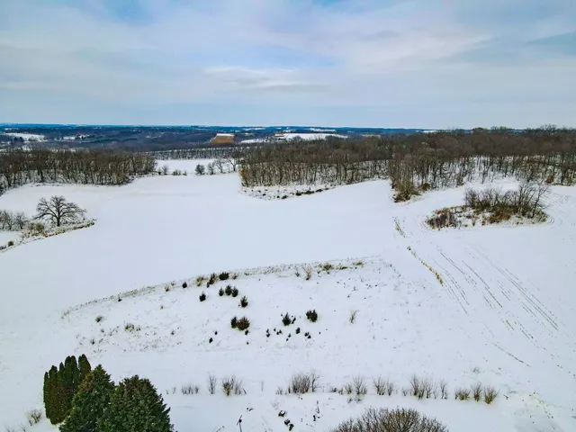 $225,000 | Lot 2 Zweifel, Brooklyn, WI 53521