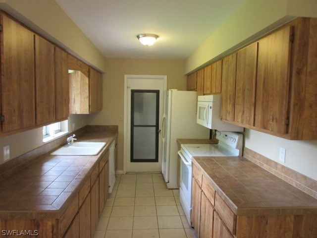 18608 Bradenton Road Fort Myers, FL 33967 - Photo 4 of 20 Gallery Image 4