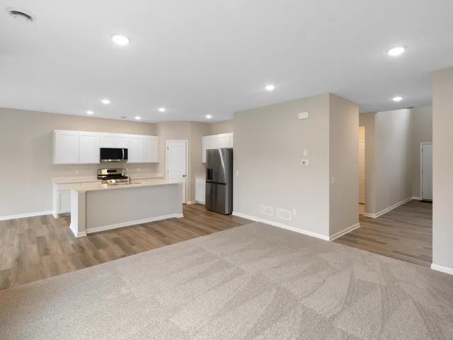 $424,900 | 15911 Finale Court North, Hugo, MN 55038