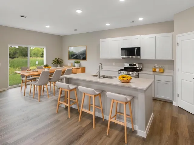 $424,900 | 15911 Finale Court North, Hugo, MN 55038