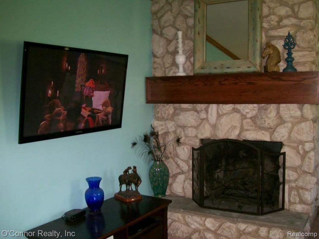 2571 Werner Road Columbus, MI 48063 - Photo 15 of 23 2571 Werner - 14.jpg