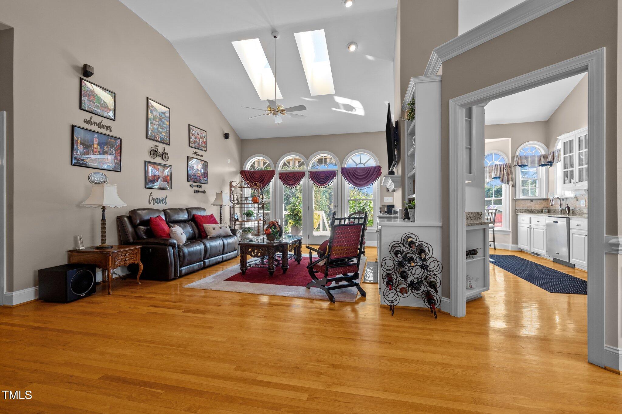 10125 Goodview Court Raleigh, NC 27613 - Photo 12 of 45 33-web-or-mls-_NFP5802
