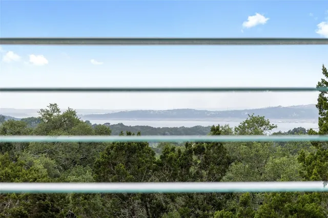 $1,200 | 15207 Farm To Market Road 2769, Volente, TX 78641