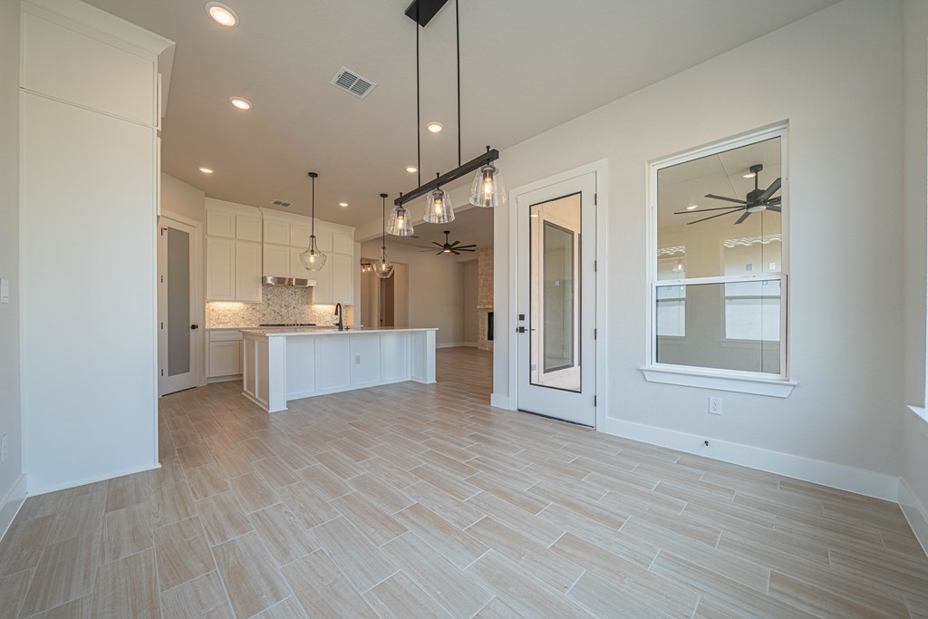 2032 Toscano Way Kerrville, TX 78028 - Photo 11 of 25