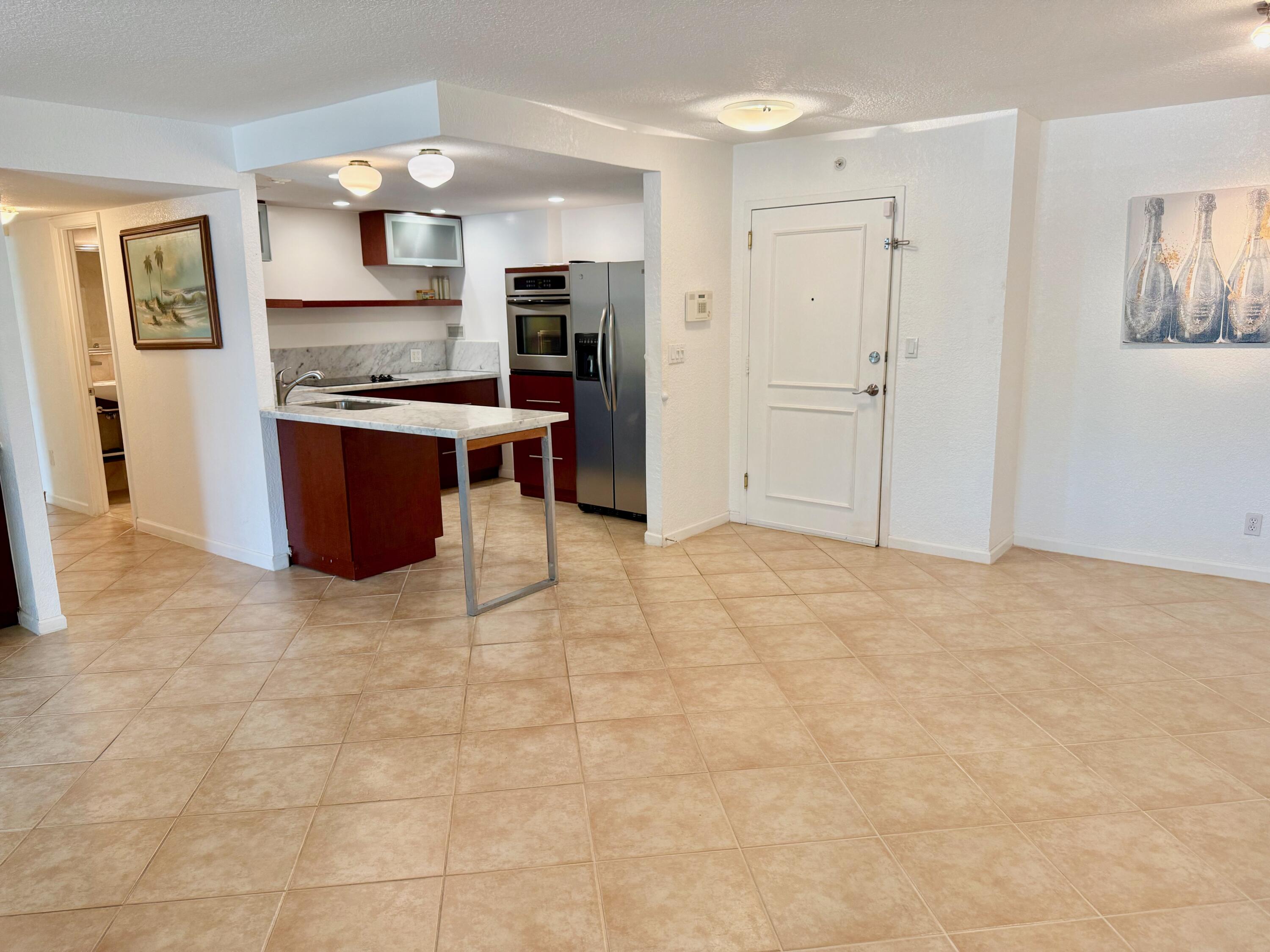 1000 Spanish River Road, Unit 1B Boca Raton, FL 33432 - Photo 5 of 55 IMG_7946