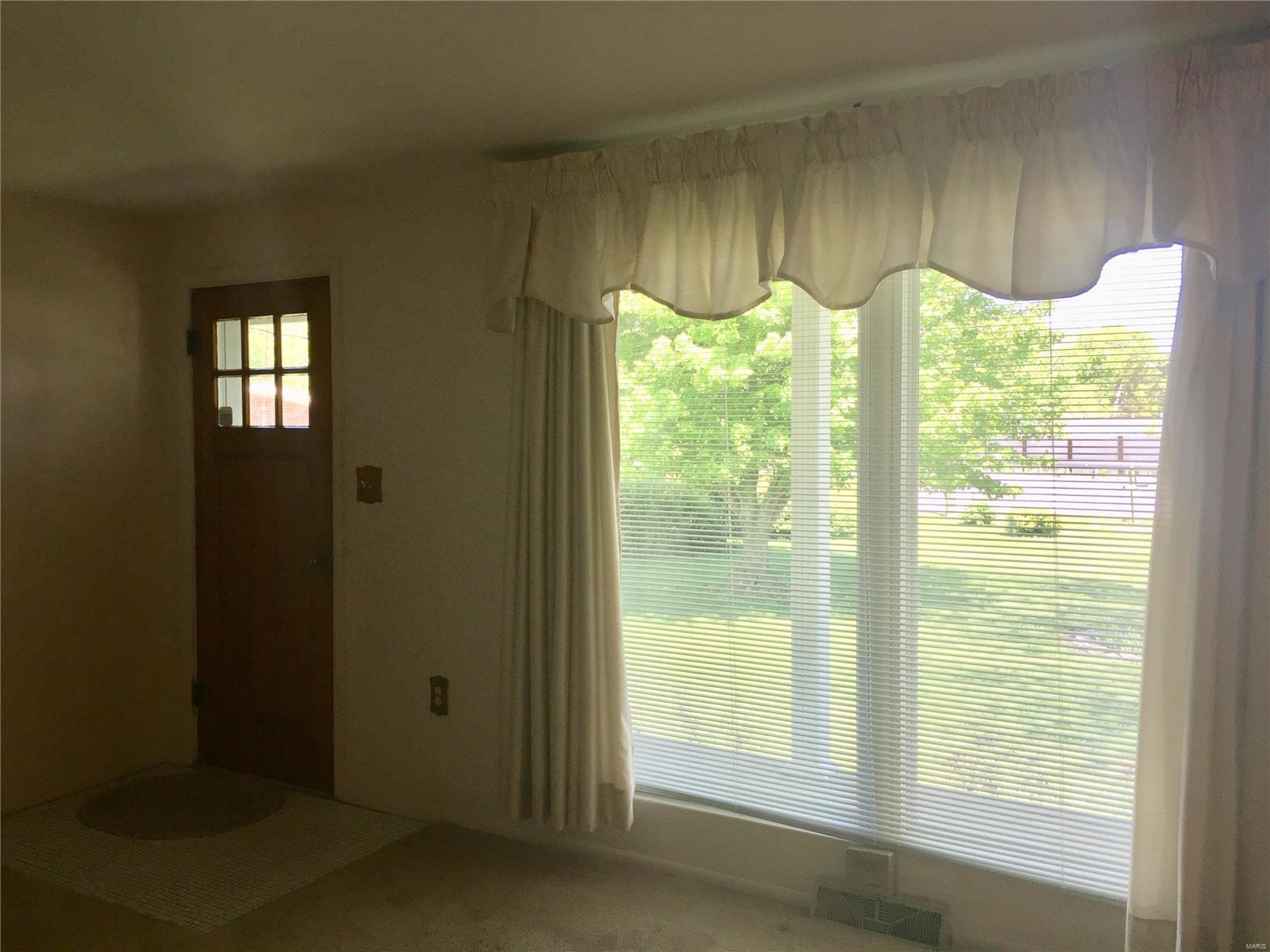 814 South Maple Brighton, IL 62012 - Photo 11 of 21 Gallery Image 11