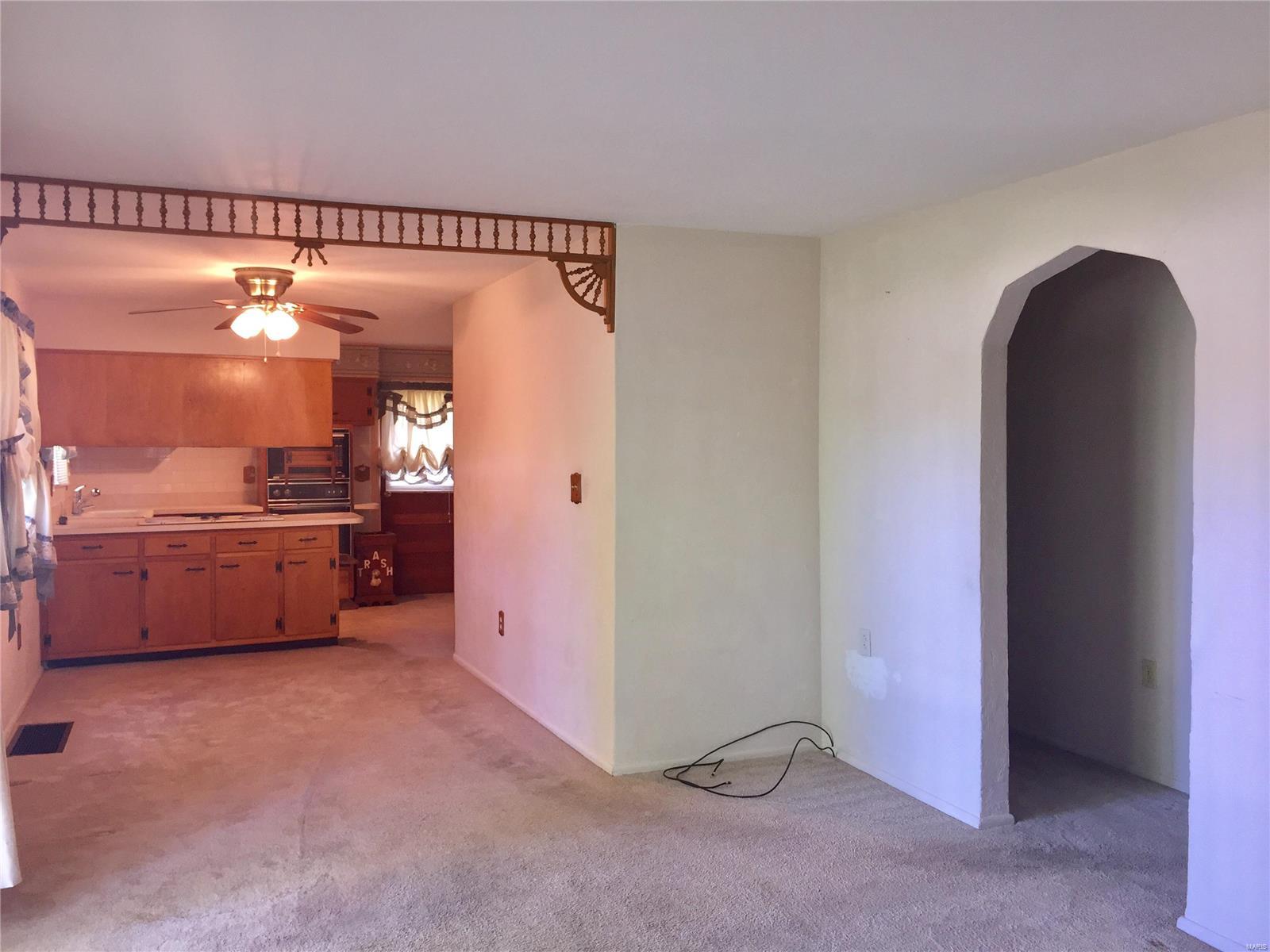 814 South Maple Brighton, IL 62012 - Photo 10 of 21 Gallery Image 10
