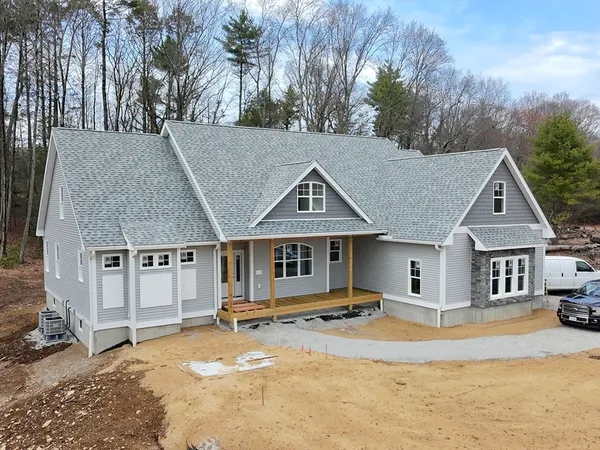 $969,900 | 558 Haynes Street, Sturbridge, MA 01566