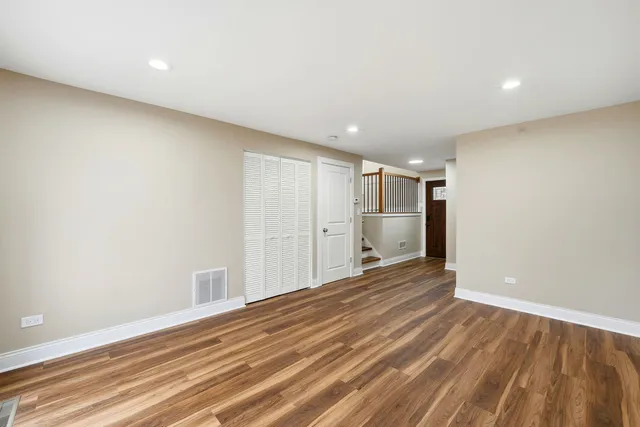 $439,900 | 703 North Whitcomb Drive, Palatine, IL 60074