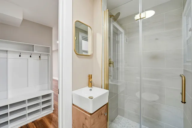 $439,900 | 703 North Whitcomb Drive, Palatine, IL 60074