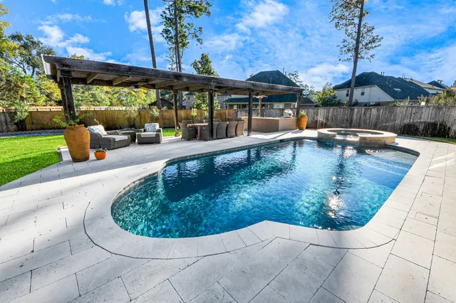 $815,000 | 66 Lindenberry Circle, Tomball, TX 77375